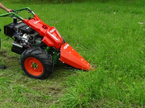 agria 5900 Cyclone avec barre de coupe agria 5900 Cyclone avec barre de coupe