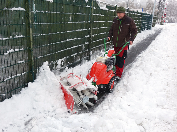 agria 7100 Balayeuse agria 7100 Balayeuse