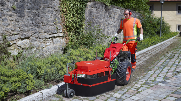agria 5900 Bison mit Wildkrautbürste agria 5900 Bison mit Wildkrautbürste
