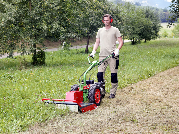 agria 3600 mit Sichelmulcher agria 3600 mit Sichelmulcher