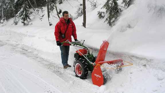 agria 3400 mit Schneefräse agria 3400 mit Schneefräse