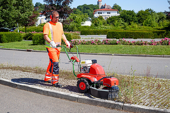 agria 8100 Wildkrautbürste Arealpflege agria 8100 Wildkrautbürste Arealpflege